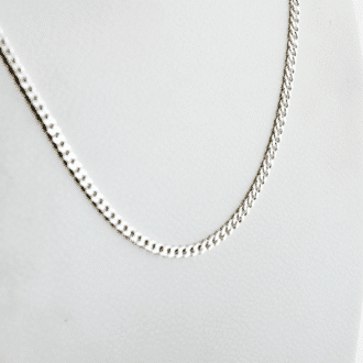 cadena delgada de plata