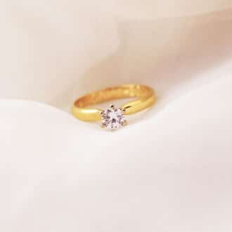 anillo de compromiso