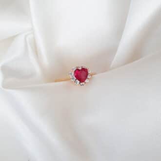 anillo de compromiso de oro