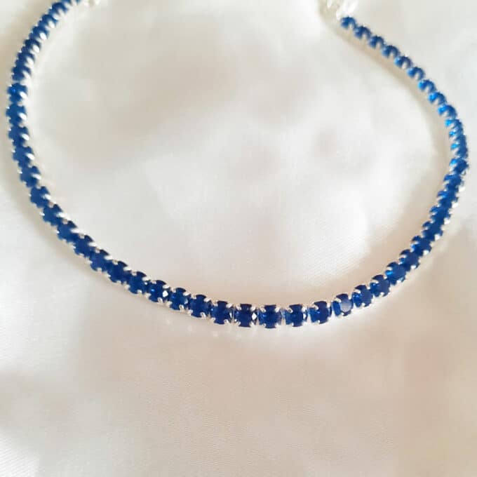 pulsera con zafiros azules