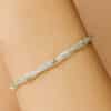 pulsera trenza en brazo