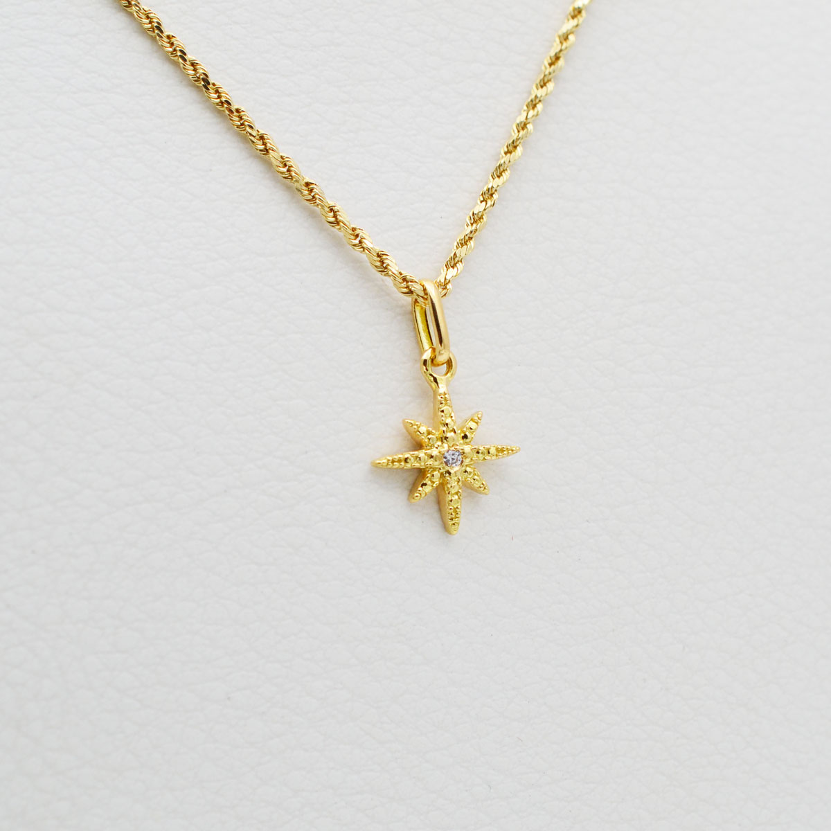 Collar de oro 18k - Estrella Polaris - Imagen 3