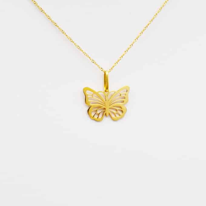 collar con mariposa