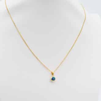 collar con ojo turco